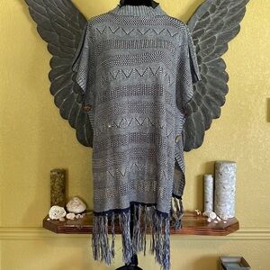 Unbranded Mexican Style Poncho With Buttons On Sides